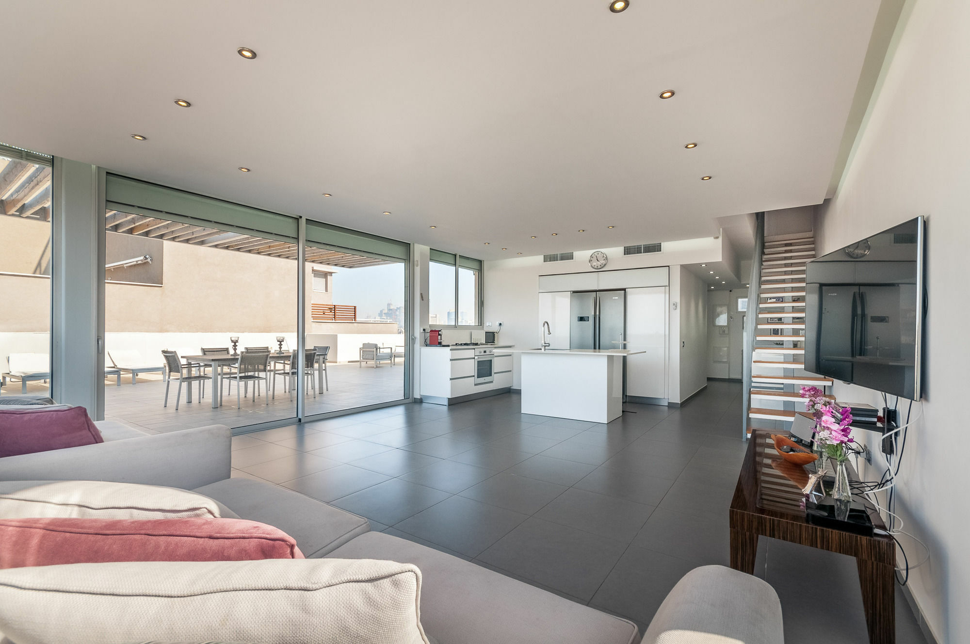 Abarbanel St Incredible Penthouse Lägenhet Tel Aviv Exteriör bild